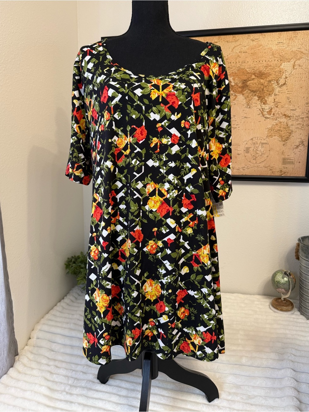 Lularoe floral Perfect T tee size 3X